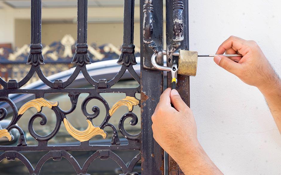 serrurier porte claquée Bezons