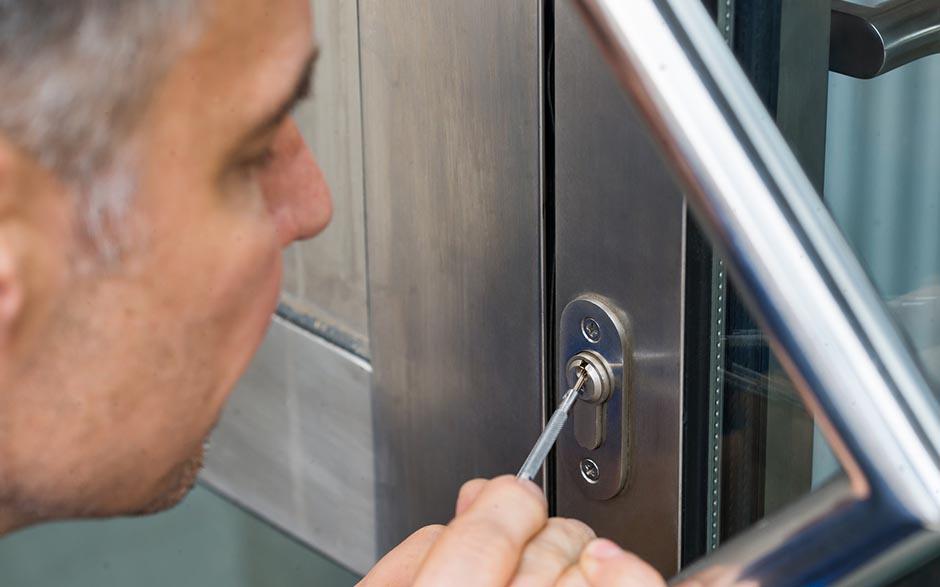 service serrurier prix changement serrure Montfermeil